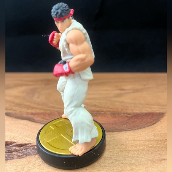 Nintendo Ryu Amiibo - Picture 2 of 6